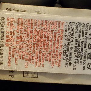 Alps Quechua   Size LARGE  Mens  black coat